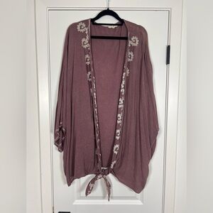 Easel Mauve Kimono